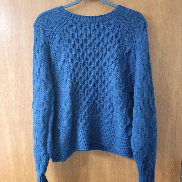 BOGO Universal Thread Navy Blue Fishermans Sweater Size Medium - Picture 3 of 6